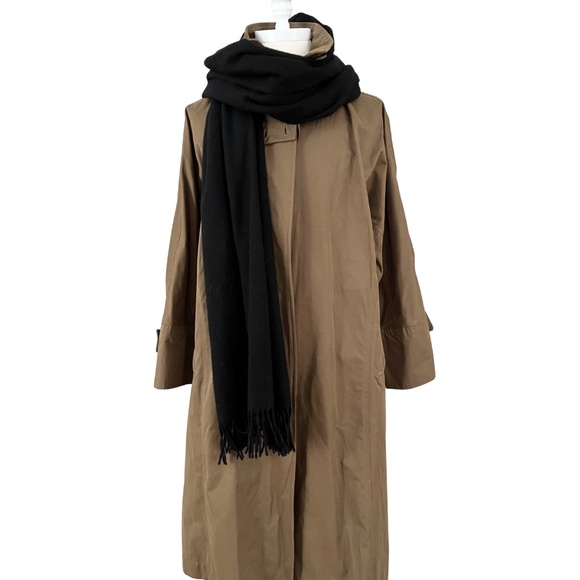 Rudsak | 100% Wool Scarf with Fringe – Black - Picture 6 of 7